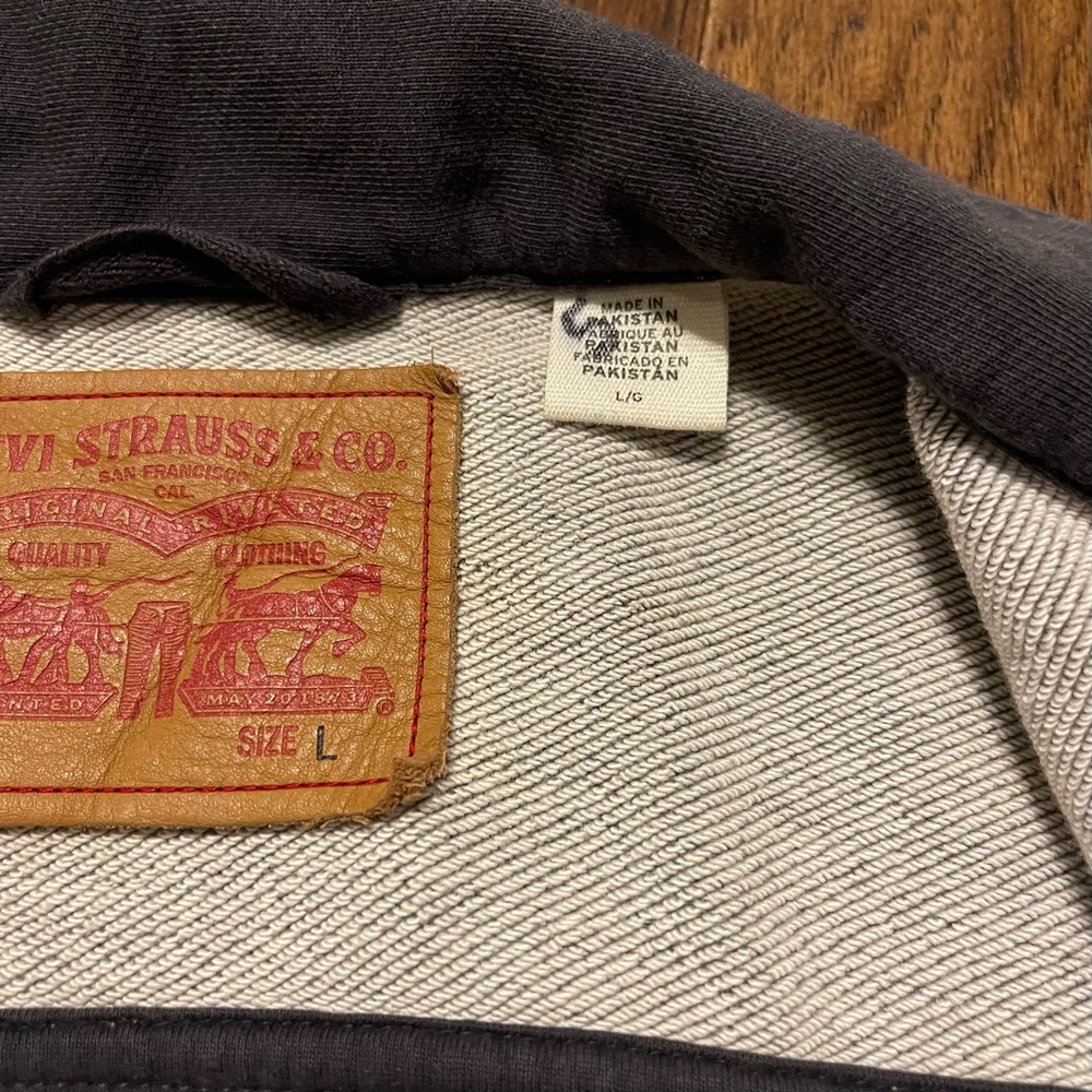 Levi’s Button Soft Shell Trucker Jacket - image 8